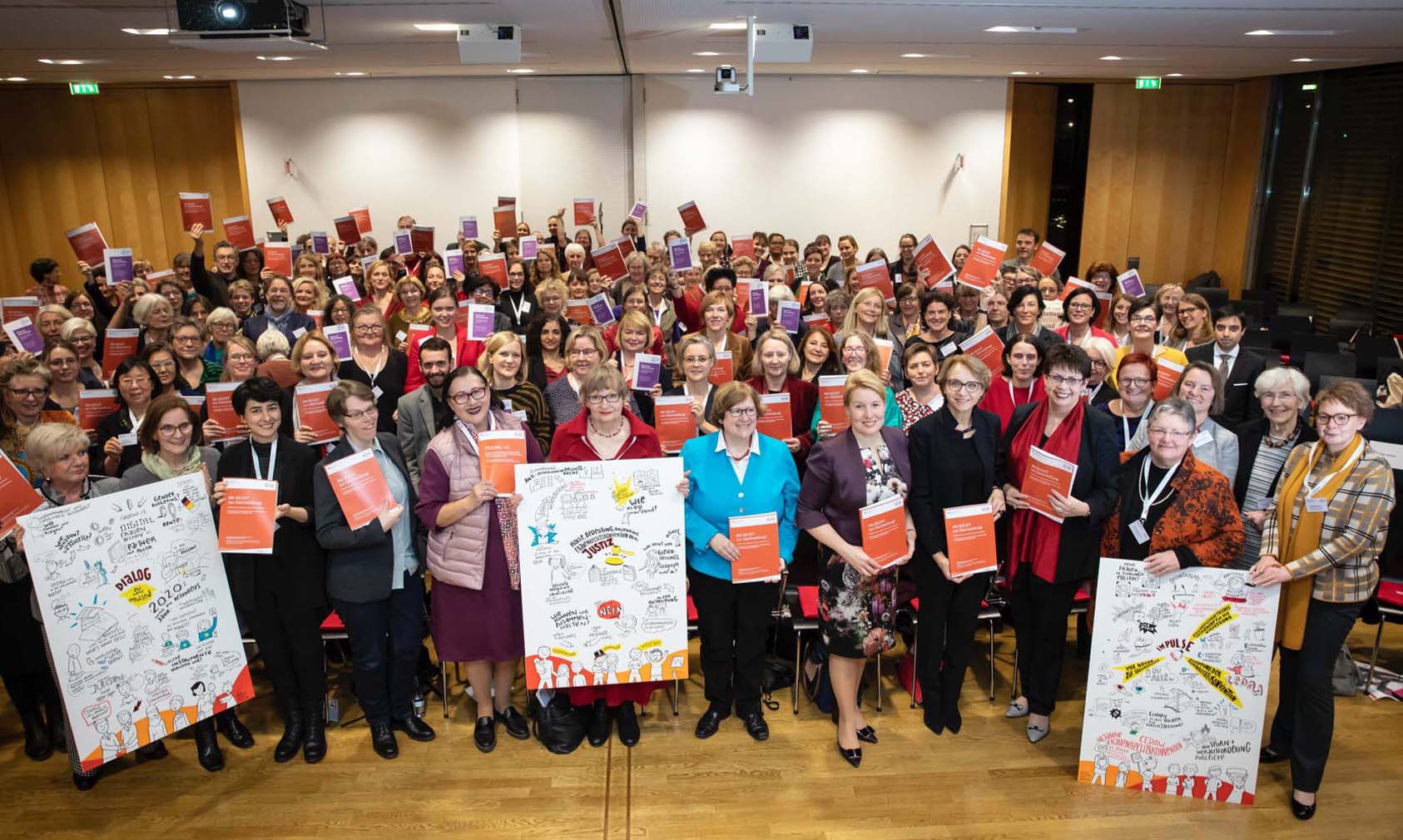 Die CEDAW-Allianz Deutschland und Bundesfrauenministerin Franziska Giffey feiern vierzig Jahre CEDAW, November 2019